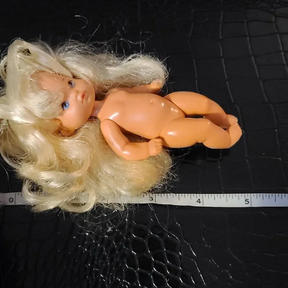 Vintage Mattel 1987 Barbie The Heart Family Baby Cousins Honey Girl Doll
